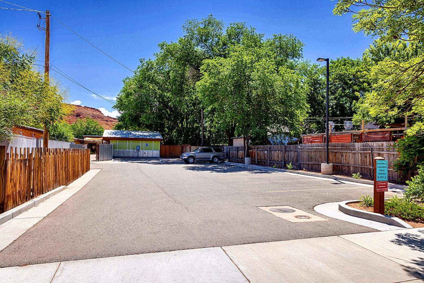 Downtown Kokopelli West 3 - Newly Remodeled Stylish Studio Moab Exterior photo