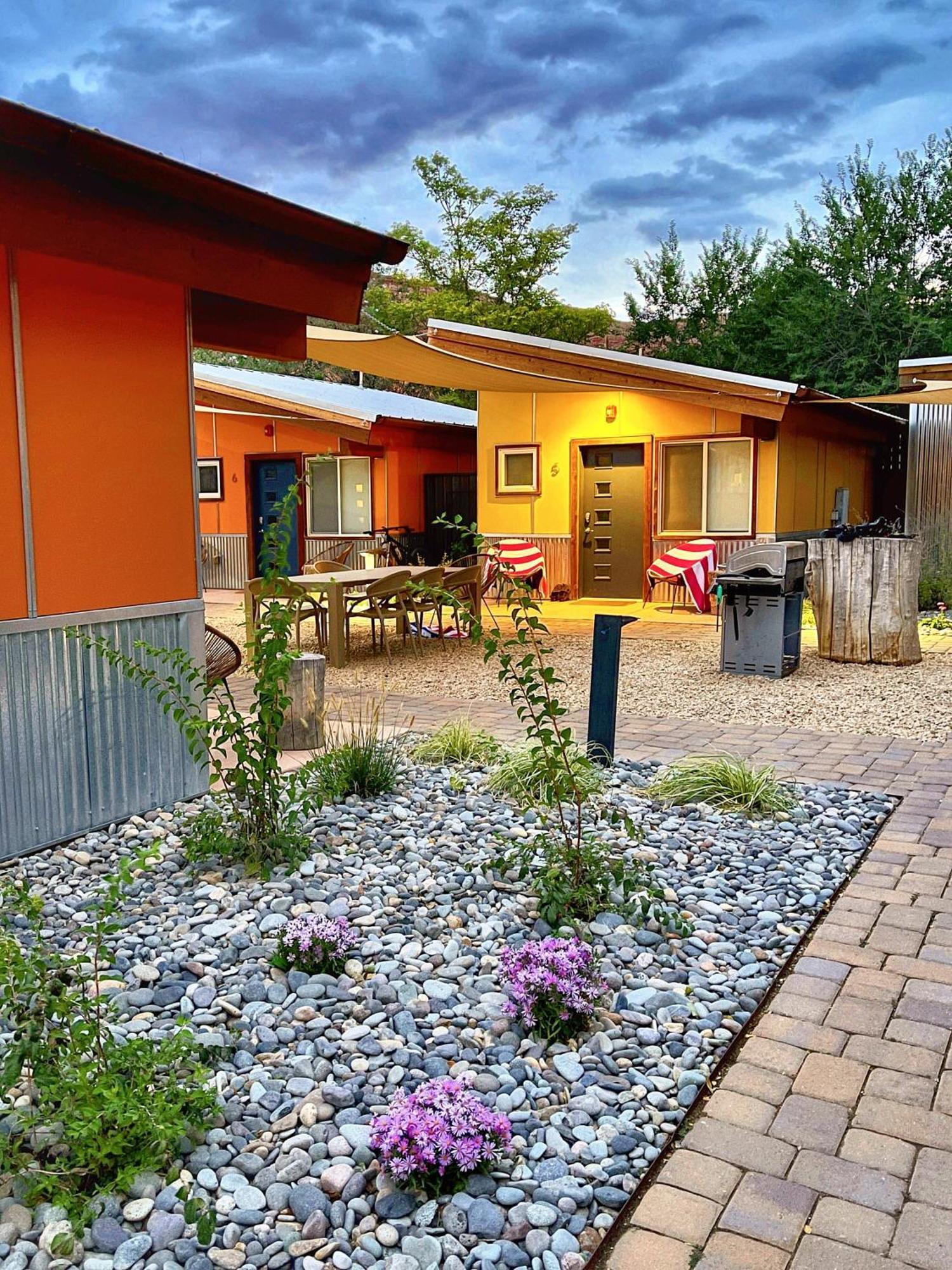 Downtown Kokopelli West 3 - Newly Remodeled Stylish Studio Moab Exterior photo